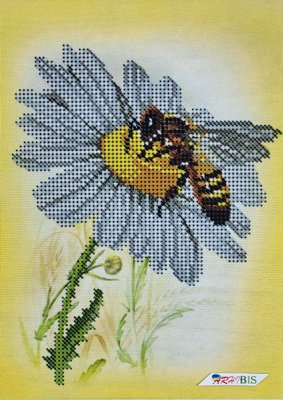 А5-Д-473 Ромашка и пчелка, набор для вышивки бисером картины А5-Д-473 фото