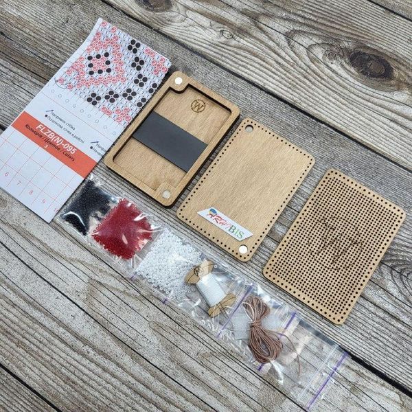 FLZB(N)-095 Bead Embroidery Kit on Wood, Needle Case
