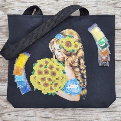 СВ143 Пошитая сумка шопер Девушка с подсолнухами, набор для вышивки бисером СВ143 фото
