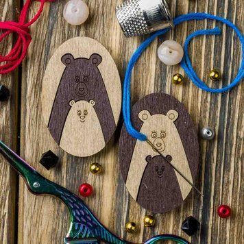 FLMH-027(W) Magnetic double-sided needle holder for canvas