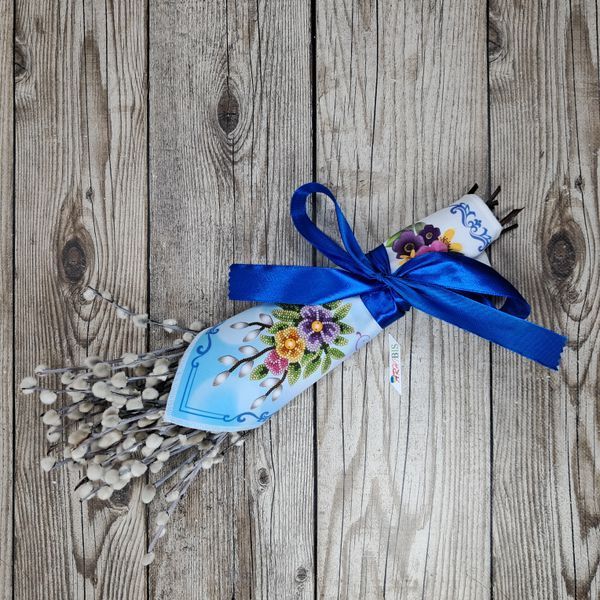 ХВБ_027 Kerchief for a bouquet with flowers (19*26 cm), bead embroidery kit