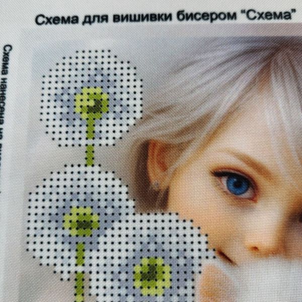 АВ115 Дівчинка з котиком (15*21 см), схема для вишивки бісером картини схема-ба-АВ115 фото