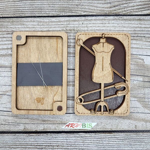 FLZB(N)-029 Needlework box (needle case)