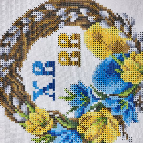99002 Дитячий рушник на пасхальний кошик з писанками (27*30 см), набір для вишивки бісером 99002 фото