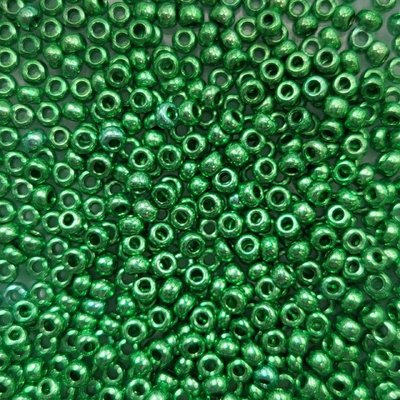 18356 чешский бисер Preciosa 10 грамм металлик зеленый 18356/10/1 фото